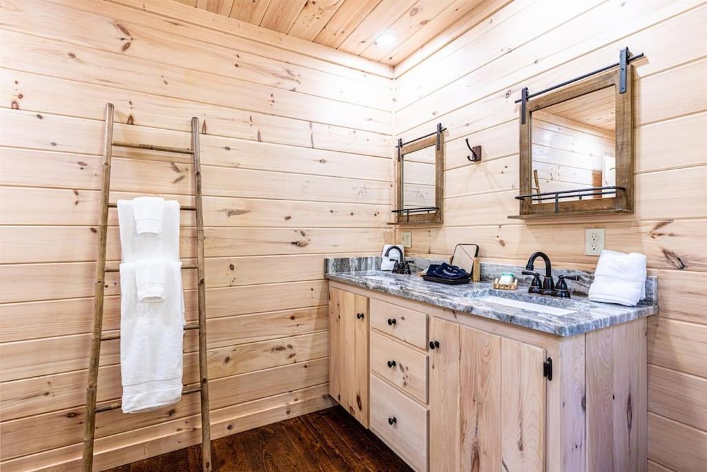 Luxe Family Cabin 8 Min To Downtown Блу-Ридж Экстерьер фото