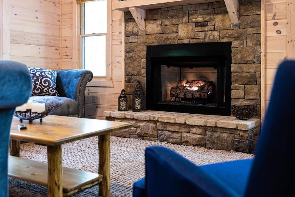 Luxe Family Cabin 8 Min To Downtown Блу-Ридж Экстерьер фото